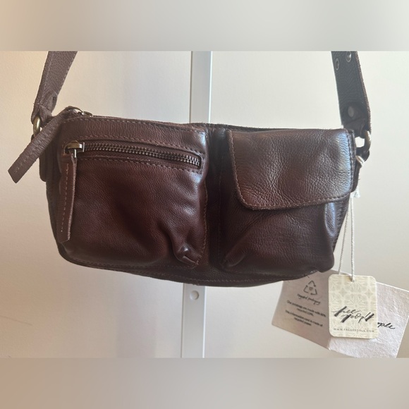 NWT Free People Wade Leather Sling Bag Cognac Brown Crossbody - Picture 6 of 11
